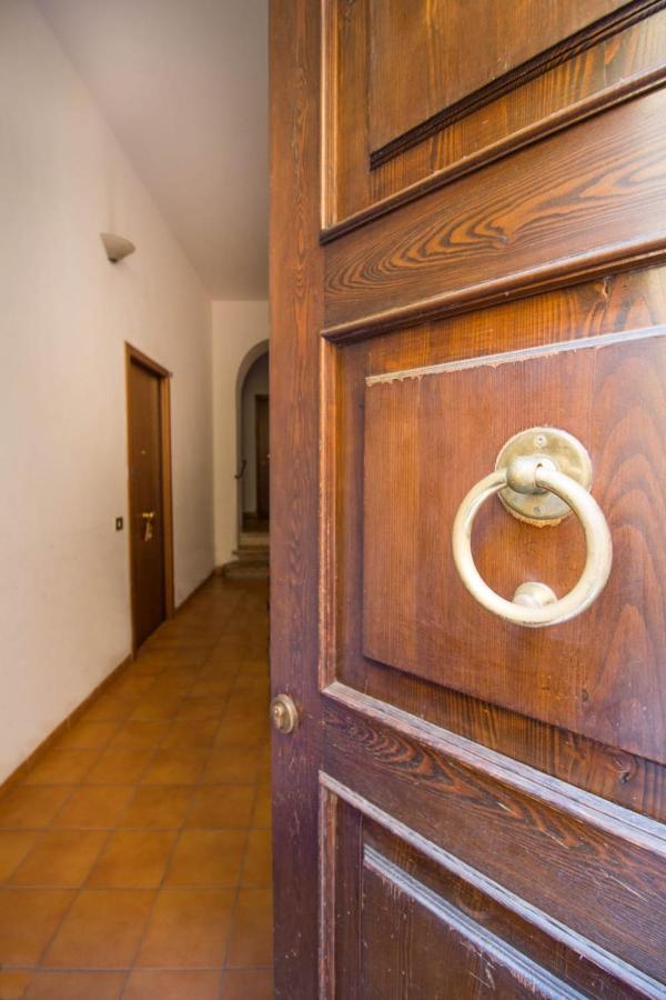 Al Pipai Apartment แฟร์รารา ภายนอก รูปภาพ