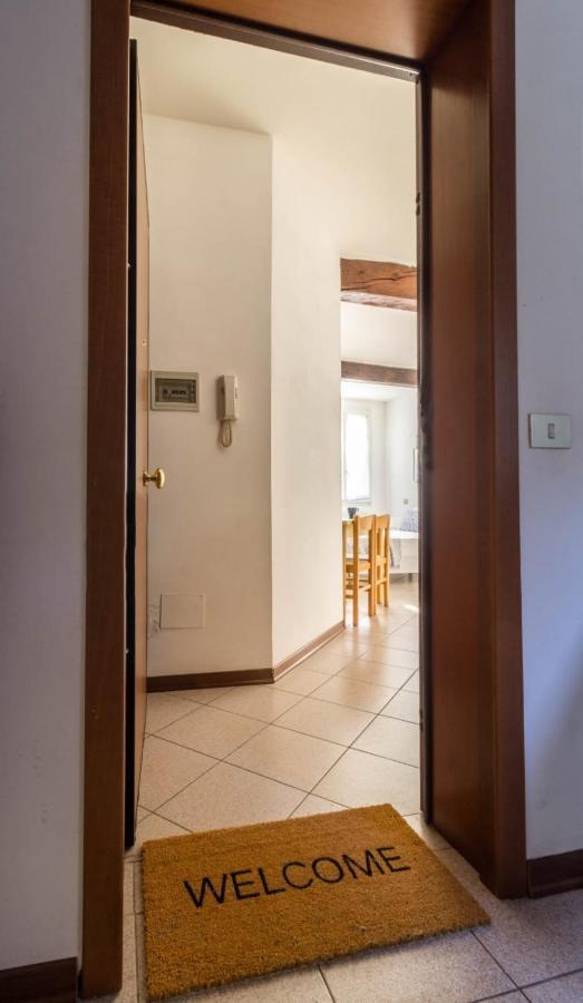 Al Pipai Apartment แฟร์รารา ภายนอก รูปภาพ
